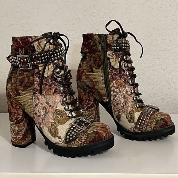Jeffrey Campbell Lilith-2 Floral Fabric Stud Lace-up Zip Ankle Boots. Size 8M - Picture 2 of 10